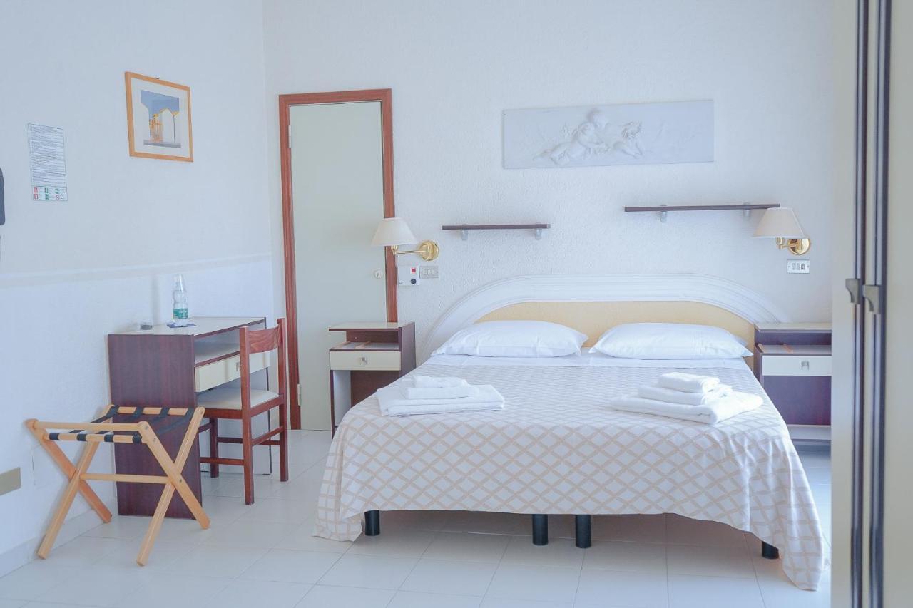 Hotel Continental Cattolica